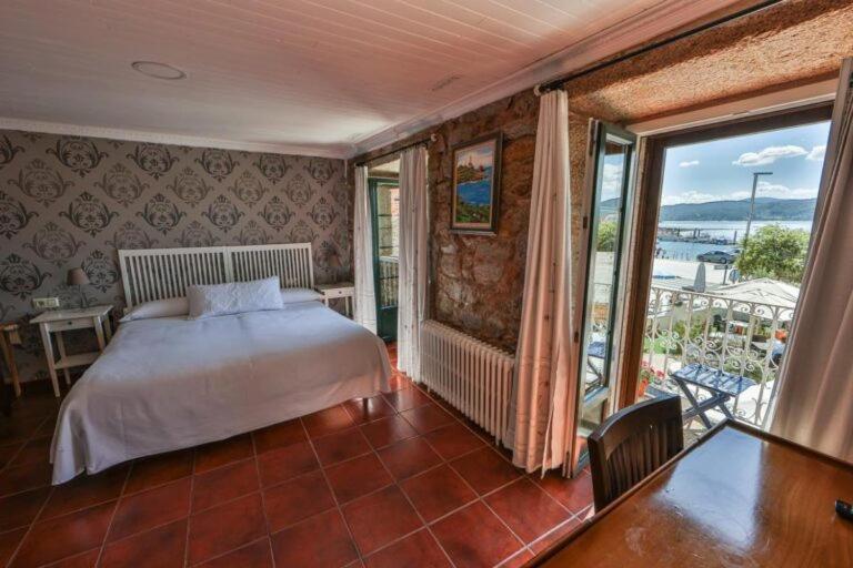 Hotel Puerto Arnela กามาริญาส ภายนอก รูปภาพ
