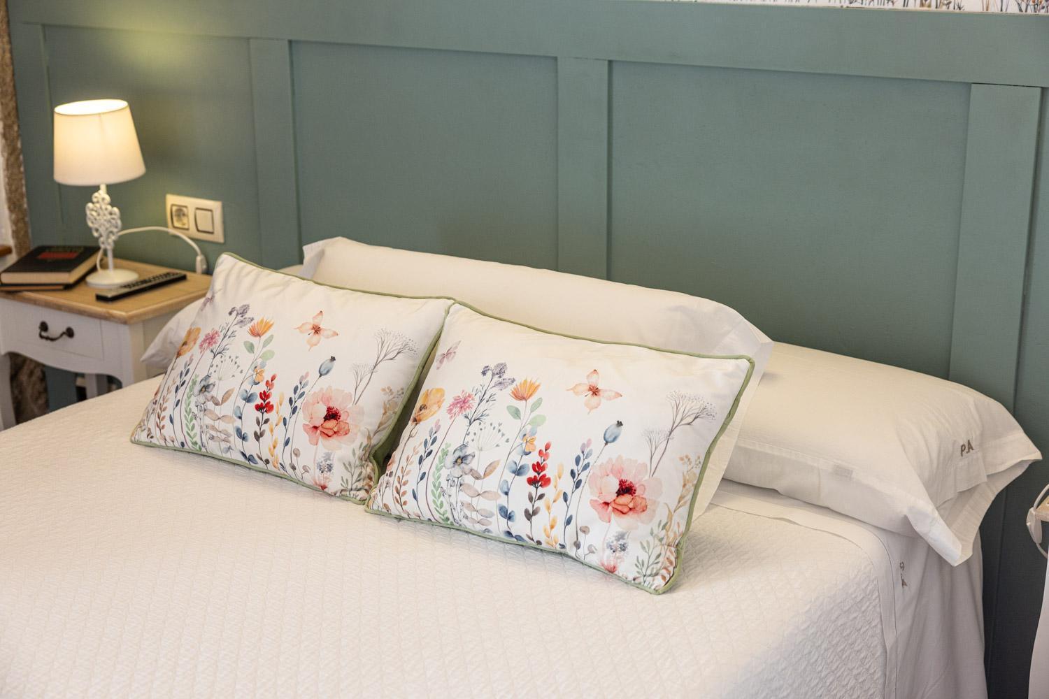 Hotel Puerto Arnela กามาริญาส ภายนอก รูปภาพ